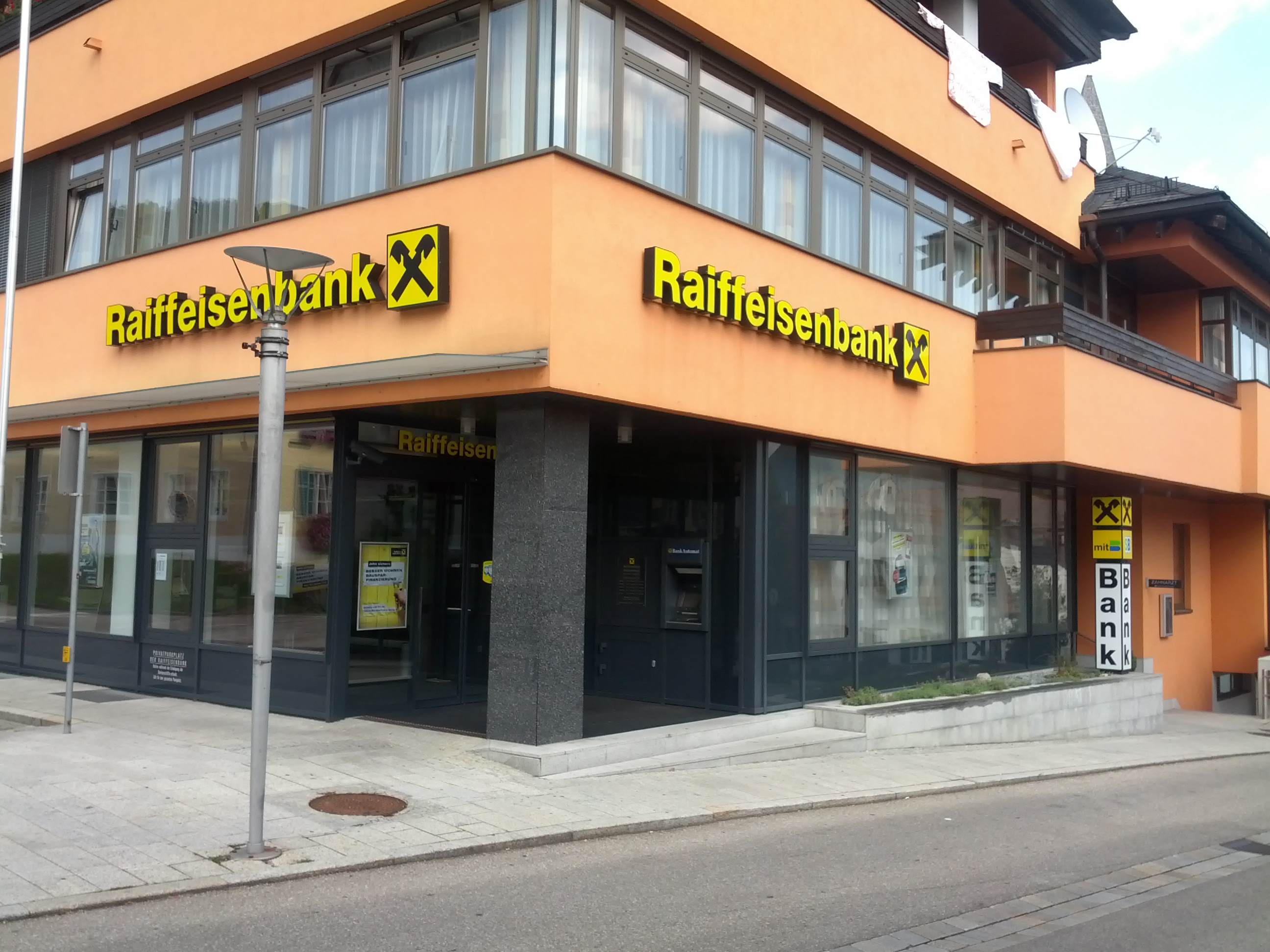 Raiffeisenbank Salzkammergut registrierte Genossenschaft mit beschränkter Haftung  Zws. Altmünster