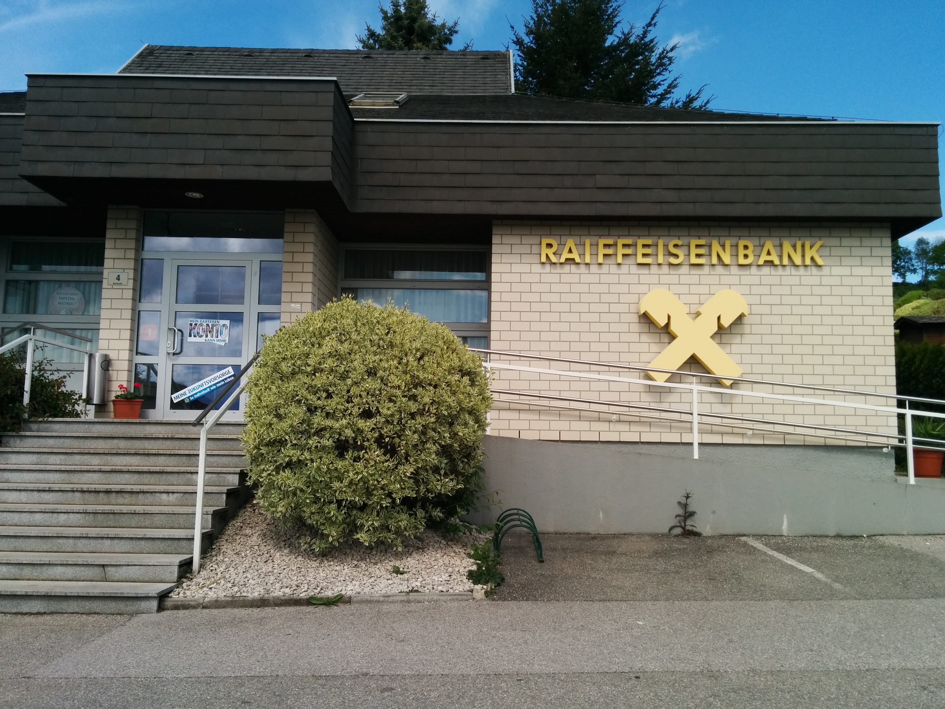 Raiffeisenbank Region Ried i. I. reg. Gen. m. b. H. Zws. Kirchheim i. I. 