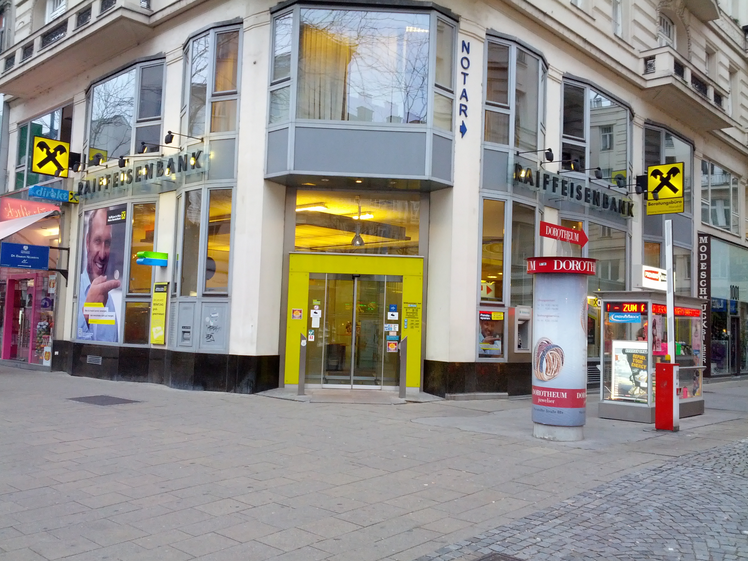 RAIFFEISENLANDESBANK NIEDERÖSTERREICH-WIEN AG Zws. Mariahilfer Straße