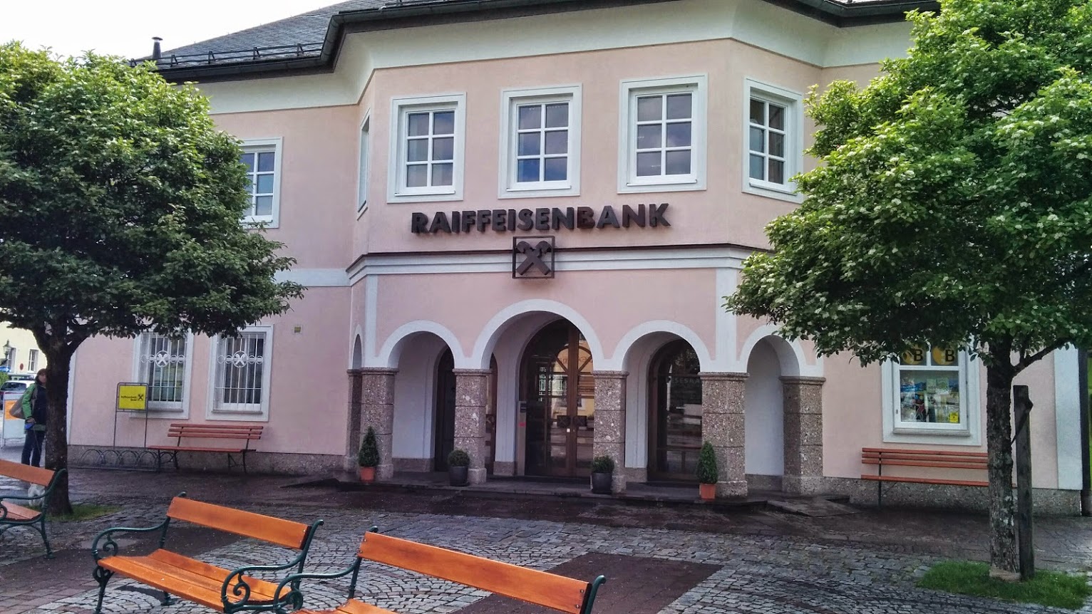 Raiffeisenbank St. Gilgen-Fuschl-Strobl reg. Gen. m. b. H. Zws. Strobl