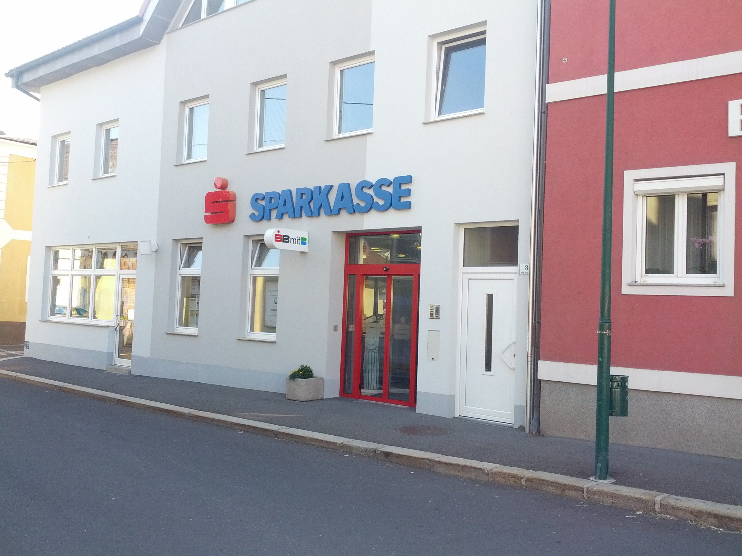 Sparkasse Pregarten - Unterweißenbach AG Zws. Gutau